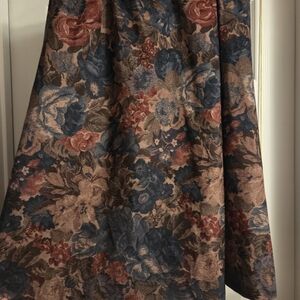 Floral Patterned Skirt Tapestry Dark Floral Size 18 Elastic Waist Vintage
